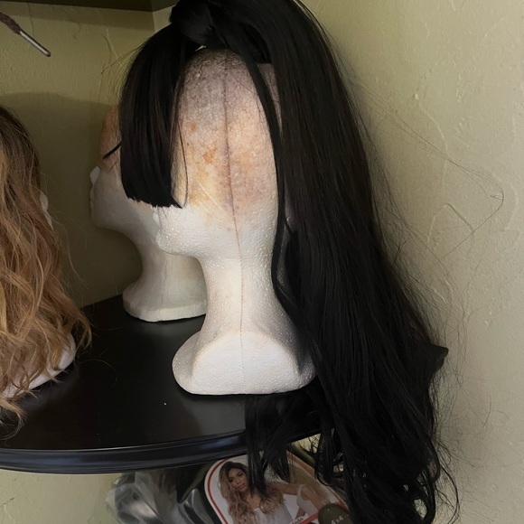 Like new Vivica Fox Two in One Bang & Ponytail - Picture 3 of 3